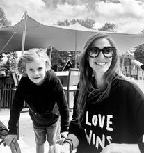 Load image into Gallery viewer, Oversized Hand embroidered knitted sweater|BOLD